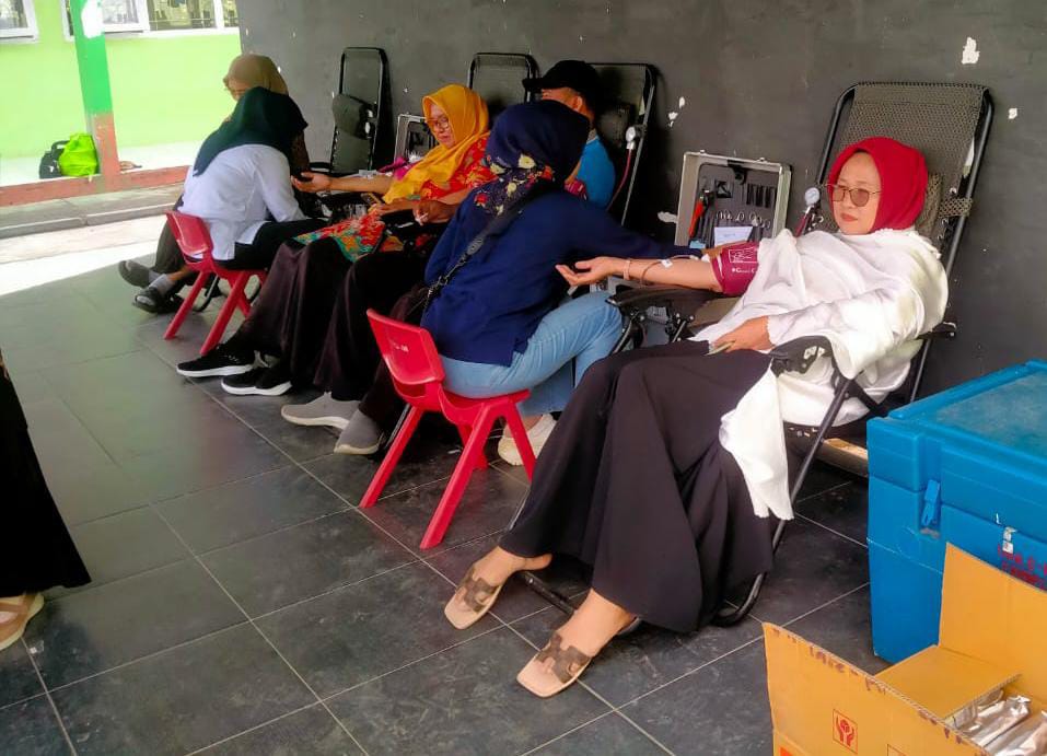 Aksi Donor Darah di MAN 1 Parepare