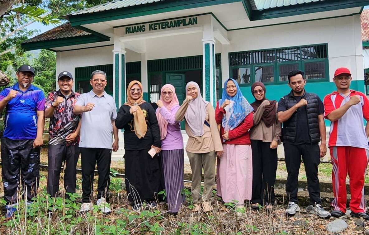 Foto Bersama Dirjen Pendis saat Kunjungan di MAN Palopo