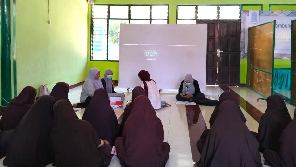 Siswa MAS Darul Istiqamah Bulukumba, Antusias Ikuti Pemeriksaan Kesehatan