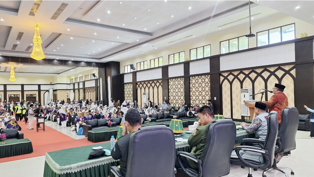 Hari Ketiga Pemulangan,  1177 Jemaah Haji Tiba di Asrama Haji Makassar