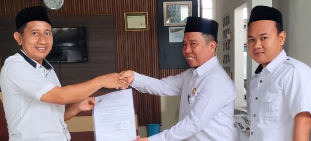 Penyerahan Surat Rekomendasi Izin Pendirian Ponpes