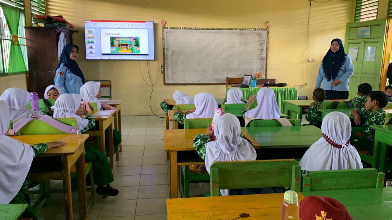 Pantau Hari Terakhir Matsama, Asti Yuliarni Beri Semangat Peserta Didik Baru