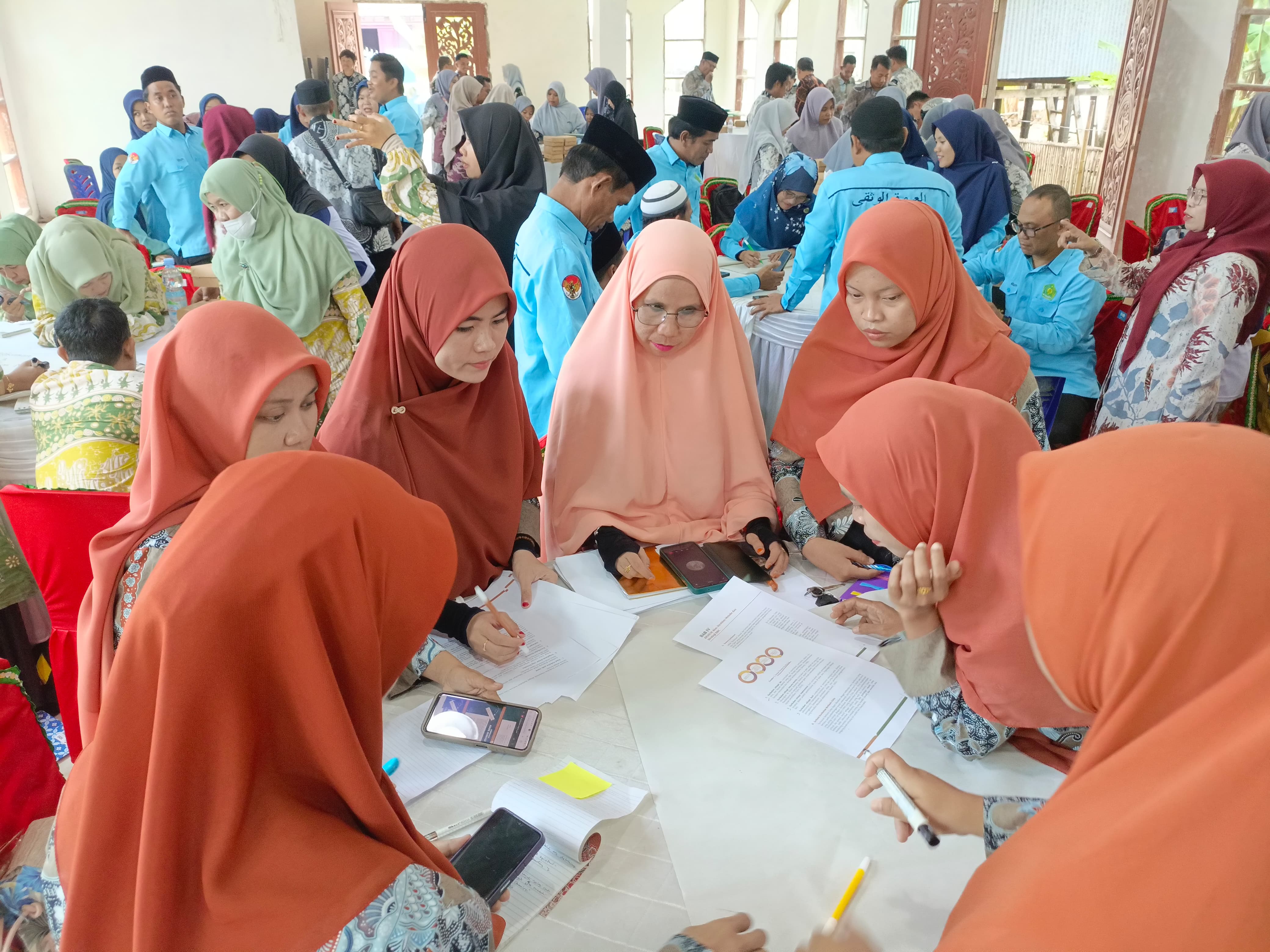 Guru MA YMPI Rappang Asah Kompetensi Lewat Workshop Kurikulum Mendalam dan Berbasis Cinta