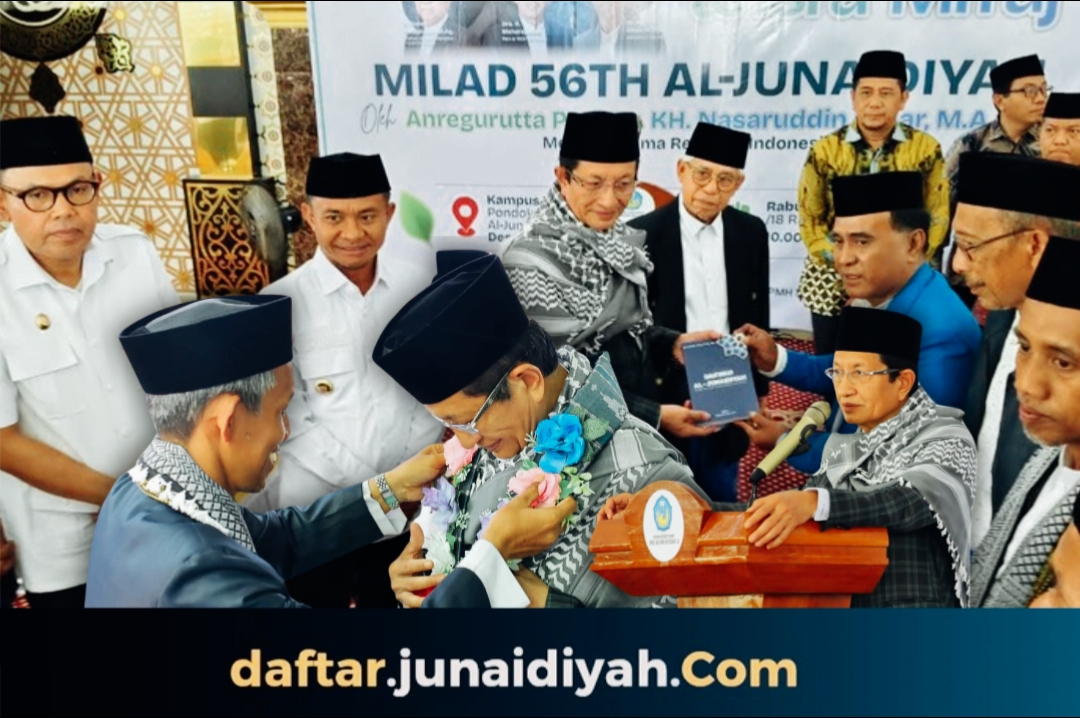 Menteri Agama RI, anregurutta Prof. Dr. KH. Nasaruddin Umar, M.A, membuka Milad Ponpes Modern Al-Junaidiyah Biru Ke-56 Tahun di Masjid Kampus 2 Putra Ponpes Modern Al-Junaidiyah Desa Passippo, Kec. Palakka, Kab. Bone.