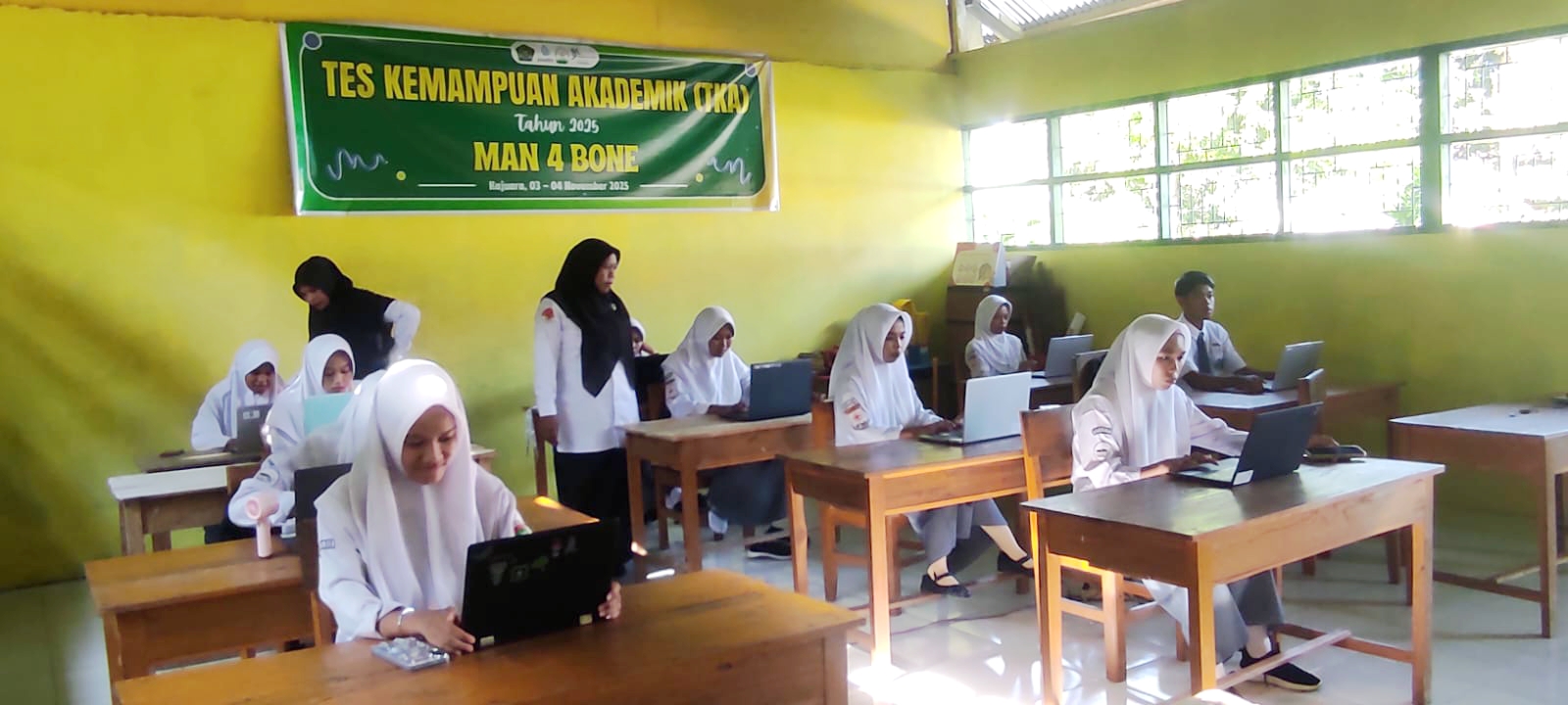 Suasana Tes Kemampuan Akademik MAN 4 Bone