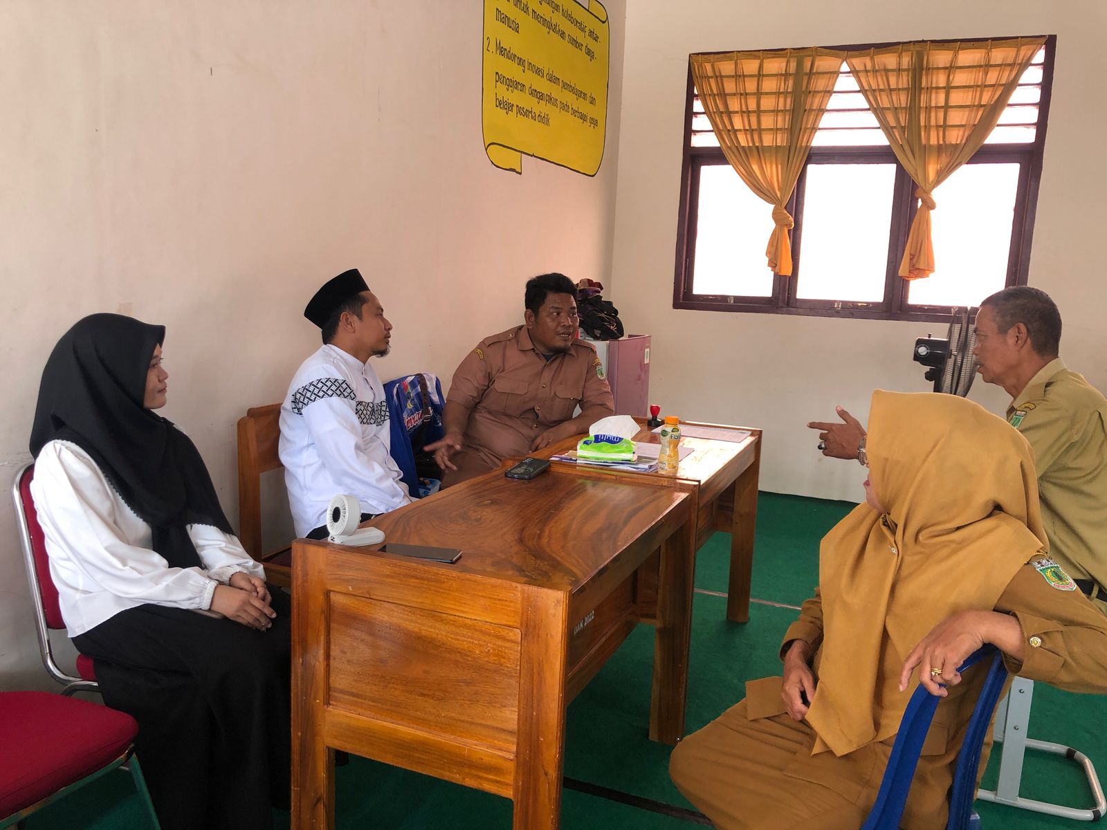 Pererat Sinergi Dakwah, Penyuluh Agama KUA Cempa Jalin Silaturahmi dengan SDN 33 Cempa
