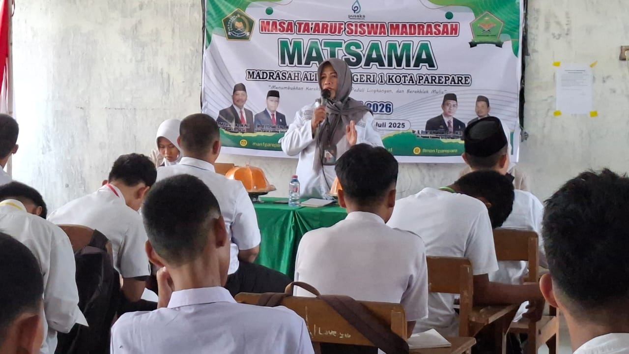 Pengawas Madrasah Berikan Materi Moderasi Beragama di MAN 1 Parepare