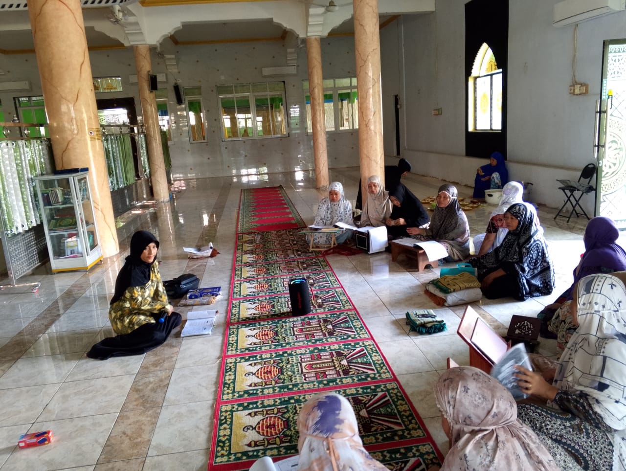 PAI Patampanua Dorong Literasi Al-Qur’an di Kalangan Ibu dan Lansia