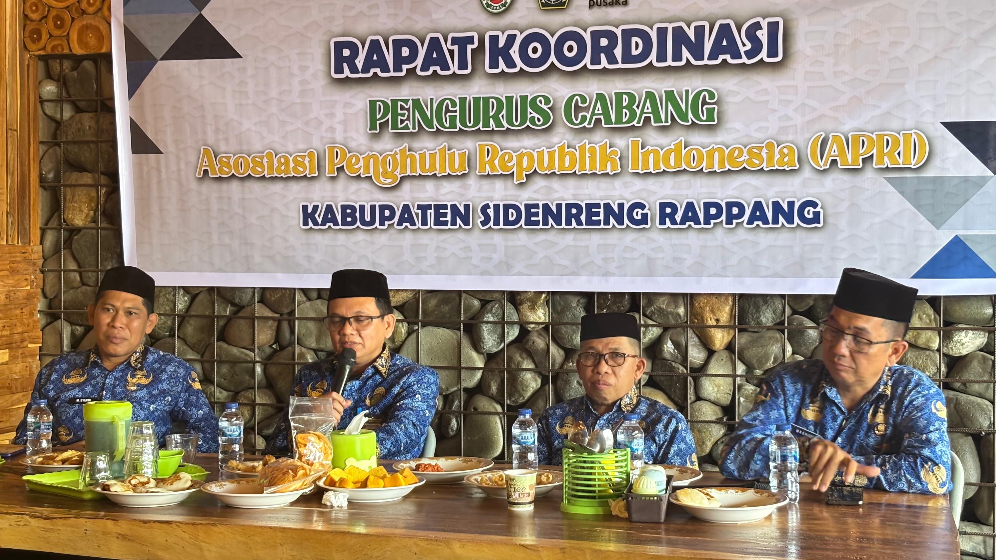 Rakor Perdana APRI Sidrap, Kakan Kemenag Tekankan Profesionalisme dan Etika Bersosial Media