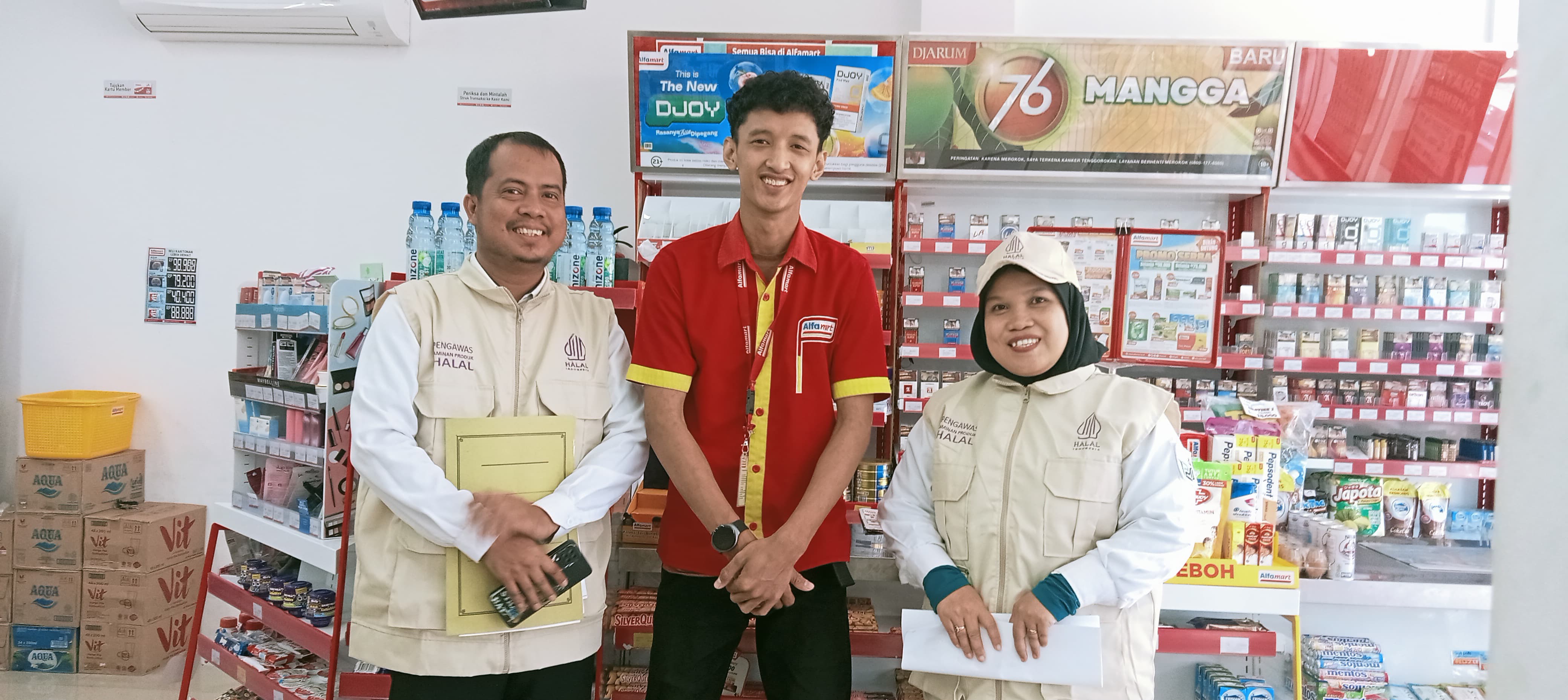 Hajar, S.Fil.I dan Muhlisa, S.Sos Lakukan Pengawasan Jaminan Produk Halal