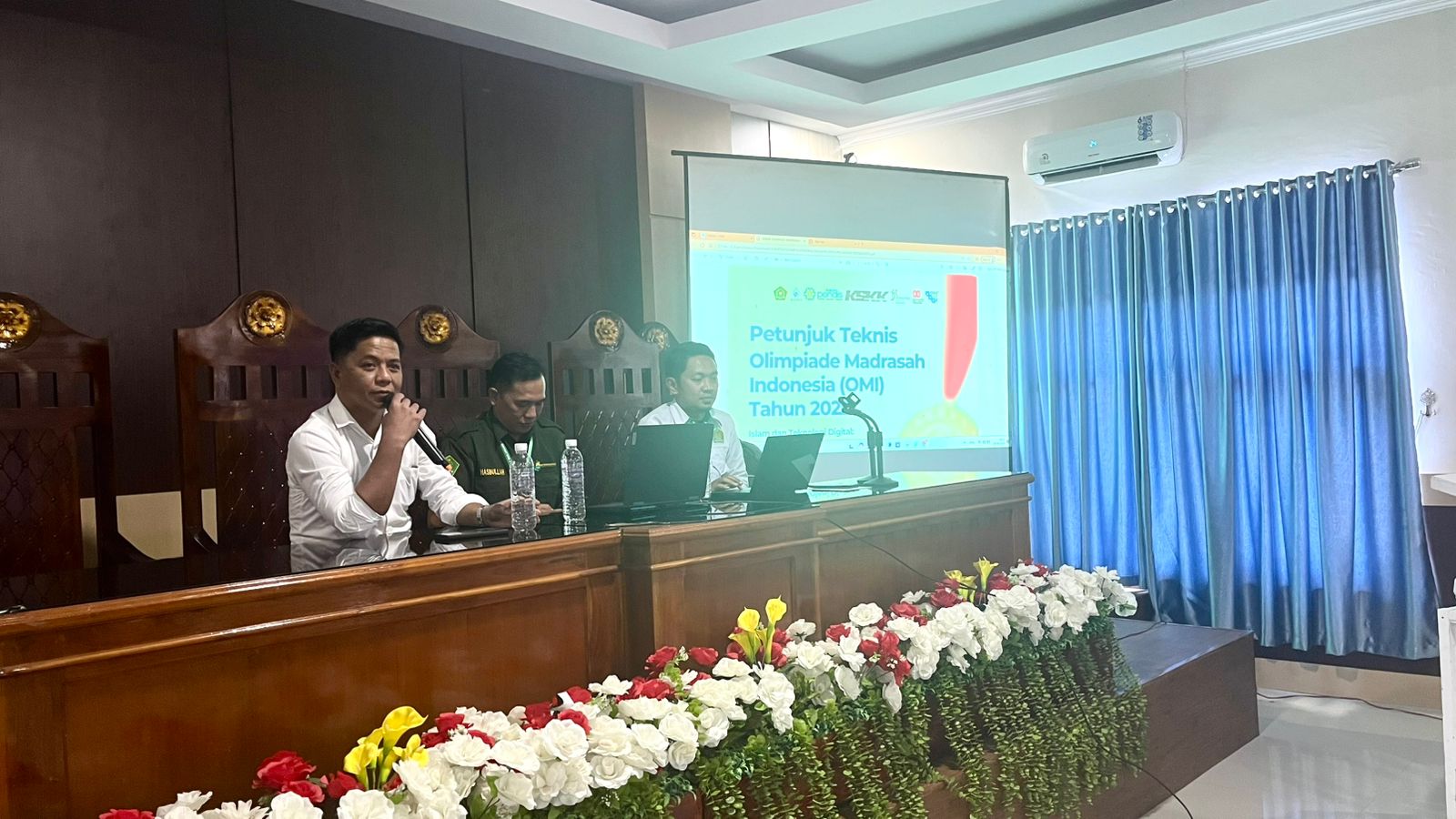 Kepala Seksi Pendidikan Madrasah bersama Ketua Komite OMI Kabupaten Bulukumba