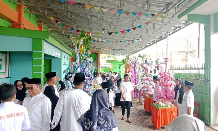 Sambut Maulid Nabi Muhammad SAW 1447 H, MTsN 2 Sidrap Gelar Lomba Menghiasi Male.