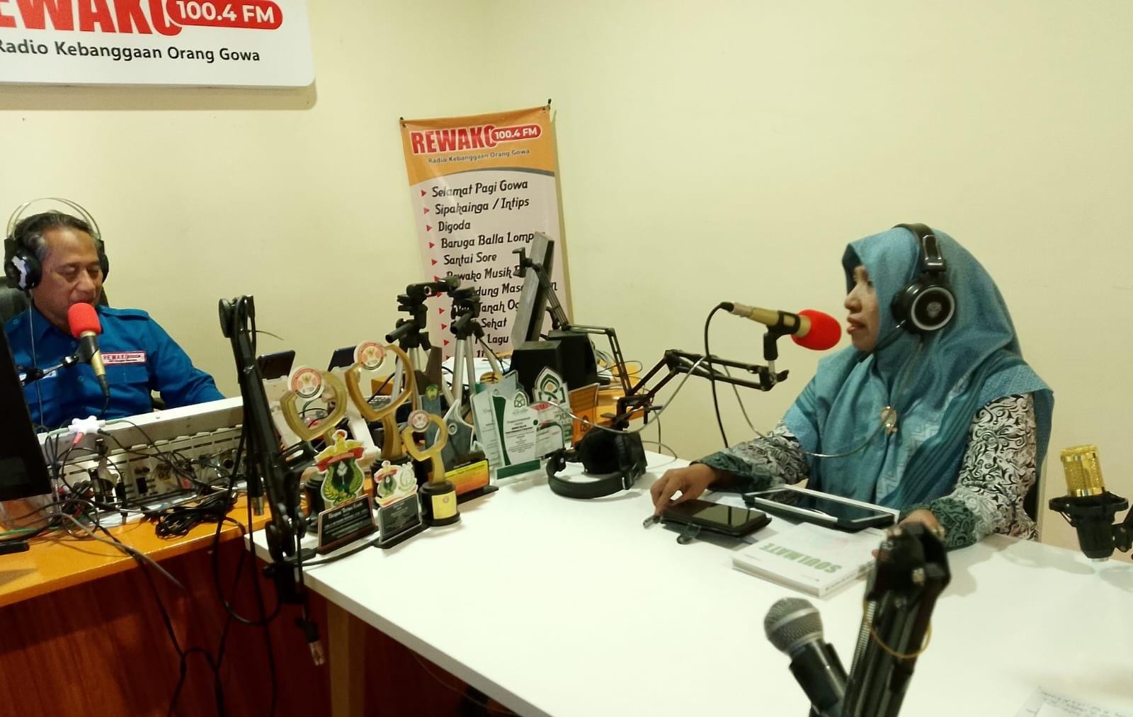 Ketua IPARI saat on-air