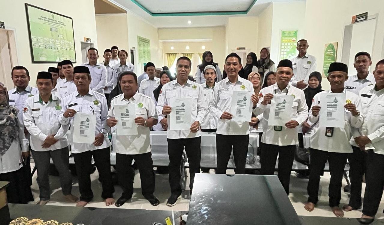 Foto bersama dgn barcode Wakaf uang