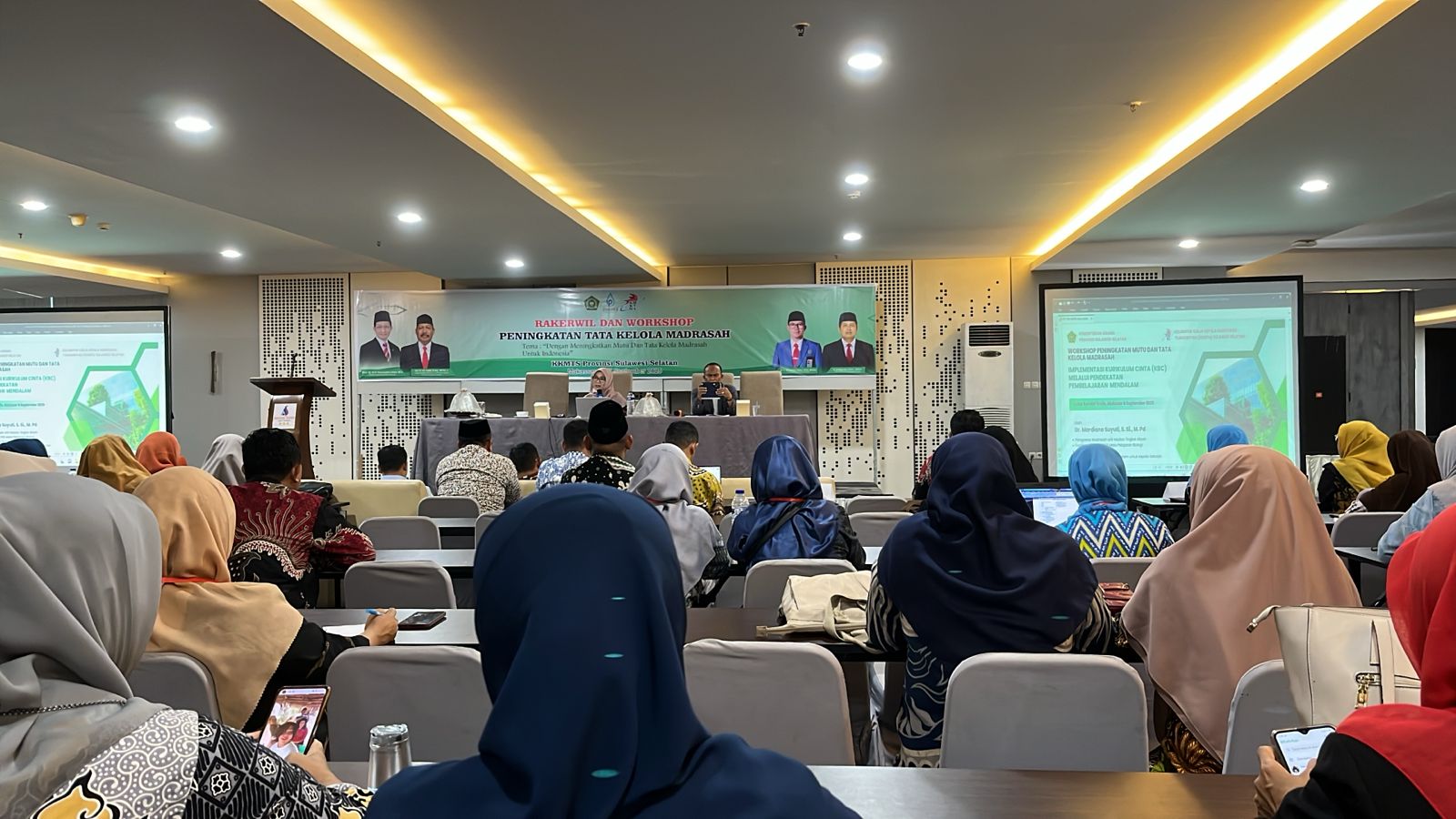 Kamad MTsN 2 Sidrap Ikuti Rakerwil dan Workshop Peningkatan Tata Kelola Madrasah.