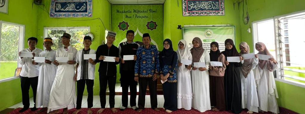 MAN 1 Parepare Mandatkan 15 Siswa Jadi Duta Ceramah Ramadan