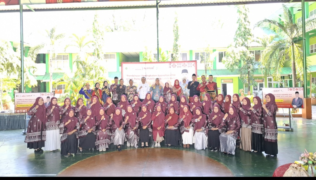 Kakankemenag Kota Makassar H. Irman Sambut Kehadiran Itjen di MAN 2 Makassar