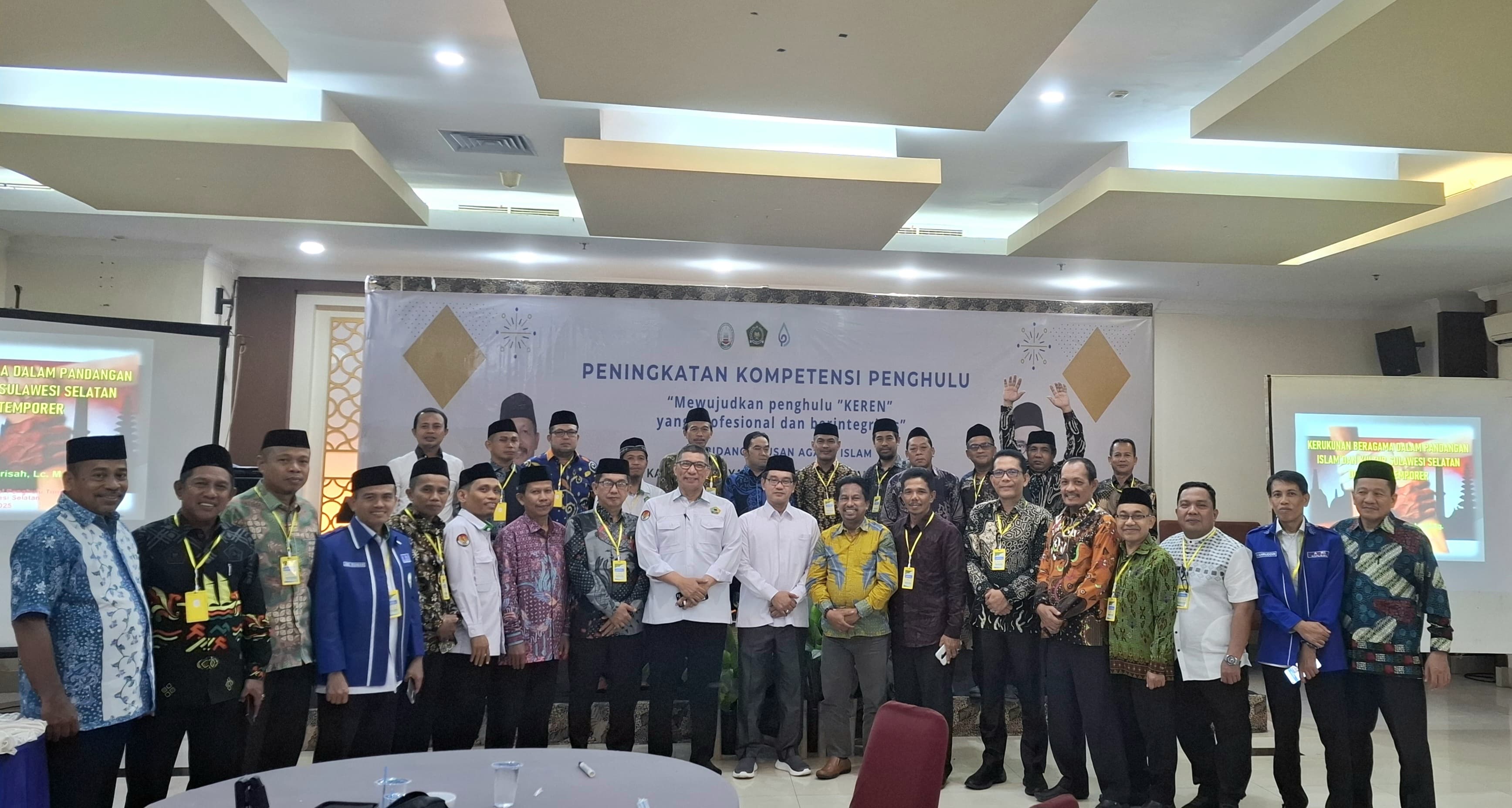 Foto bersama pascapembukaan