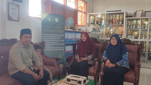 Koordinasi Anggota KPU Pinrang dengan Kepala MAS PPUW Terkait Pemutakhiran Data Pemilih Berkelanjutan (PDPB)