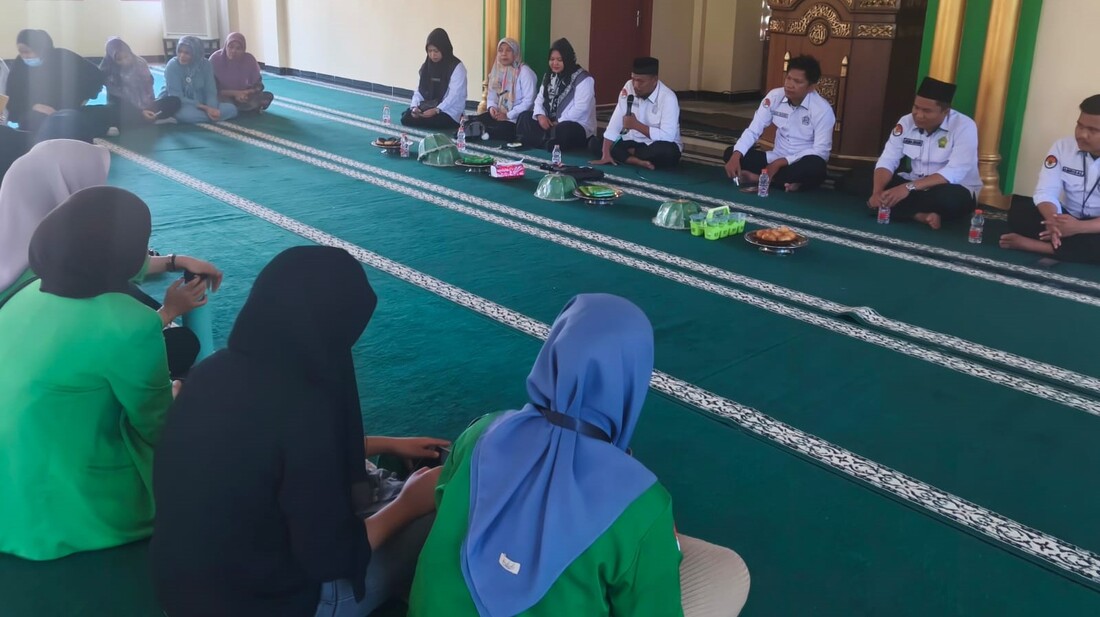 Penyuluhan Perdana di Majelis Taklim Desa Panyili Berjalan Lancar dan Penuh Antusias