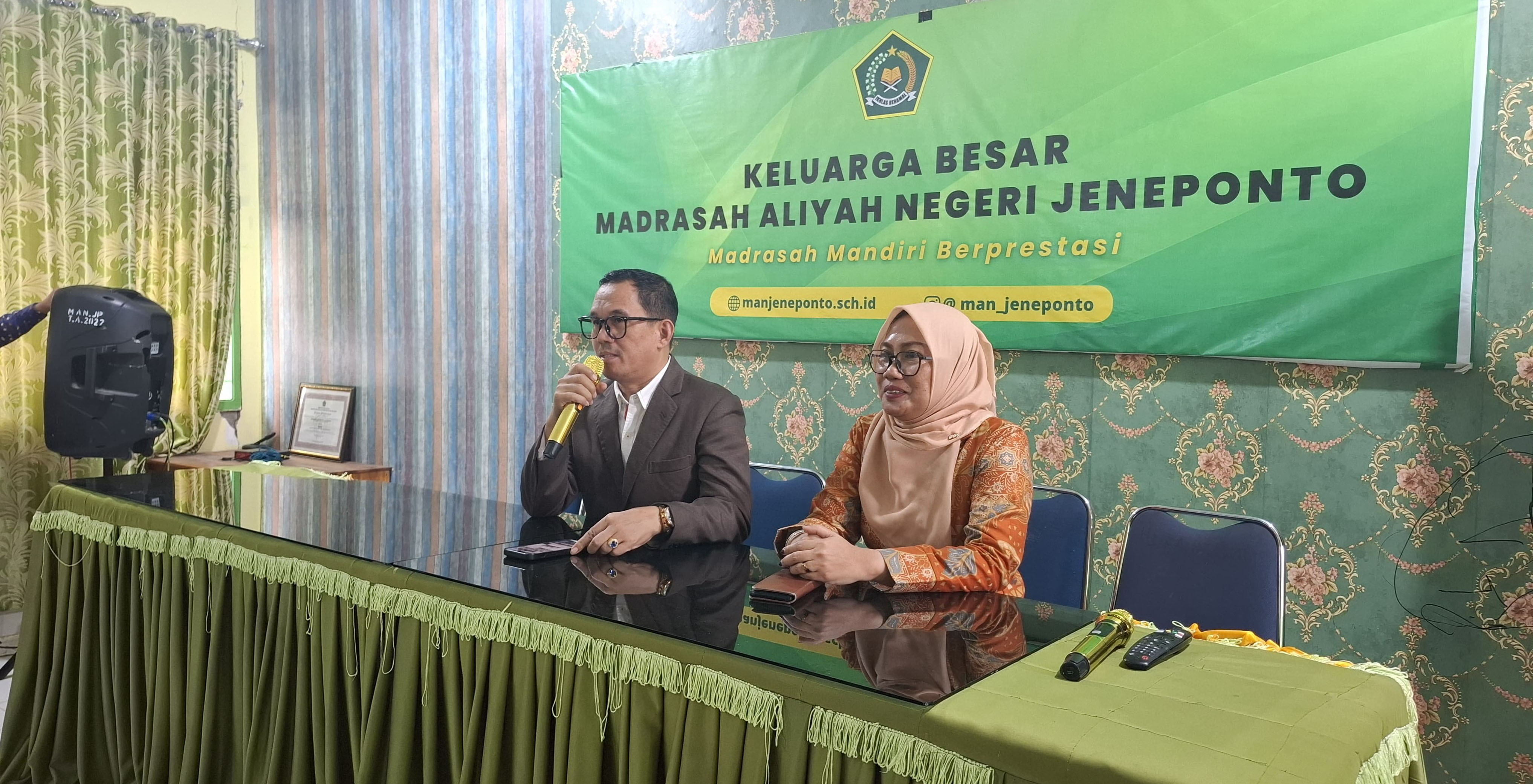 Kabid Penmad Kanwil Kemenag Sulsel H. Wahyuddin Hakim Saat Pembinaan ASN MAN Jeneponto