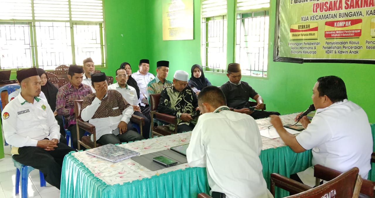 Suasana rapat tim