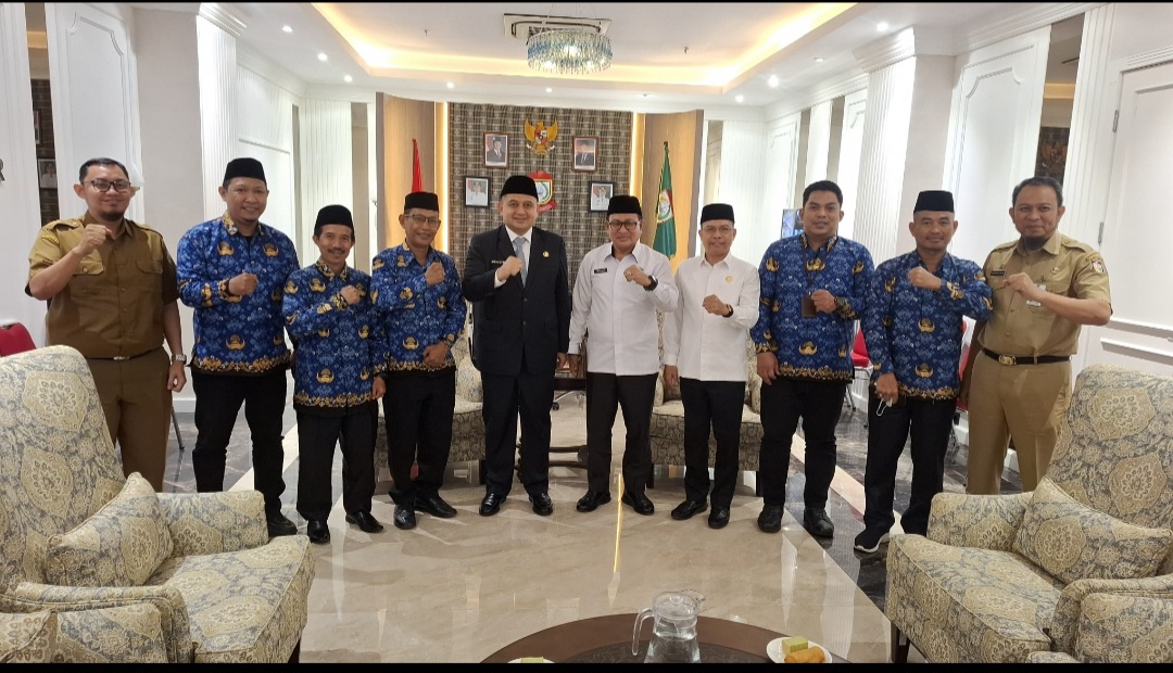 Perkuat Sinergi, Kakankemenag Kota Makassar Audiensi Bersama Wali Kota Bahas Program Keagamaan