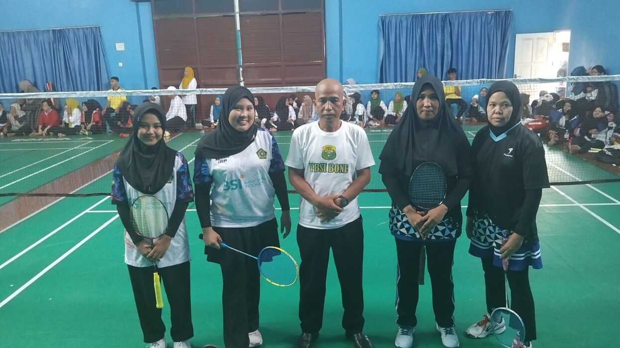 Tim Bulutangkis Putri Kemenag Parepare Menang Telak 3-0