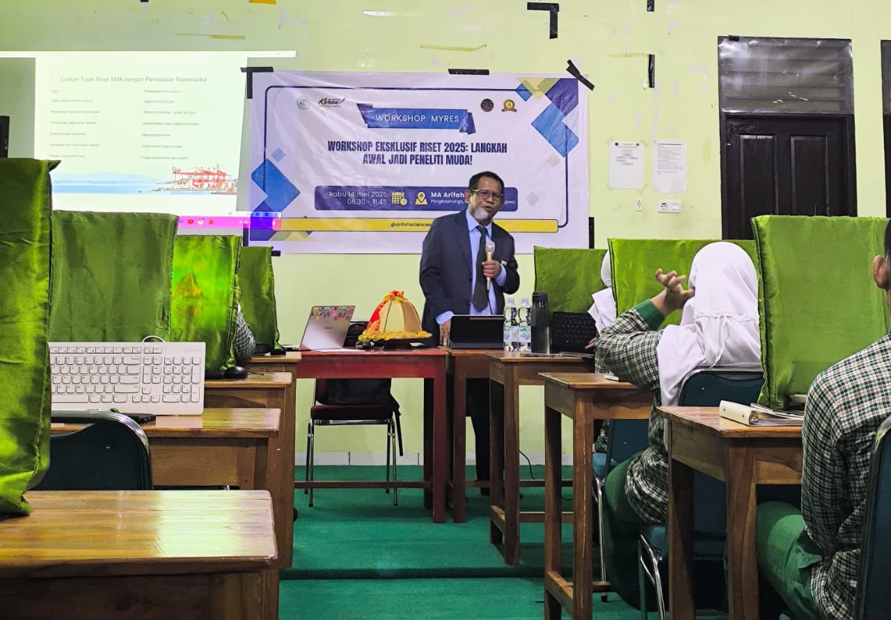 Kepala MA Arifah, salah satu pematerj