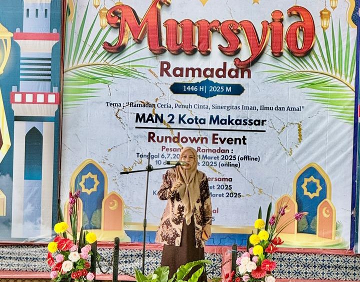 Foto Kepala Madrasah Saat memberikan sambutan