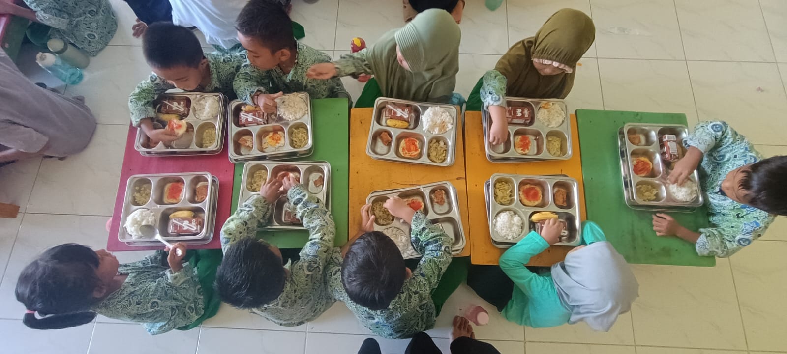 RA Ulul Albab Parepare Terima MBG, Siswa dan Orang Tua Sambut Bahagia