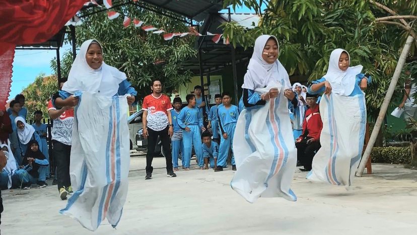 Semarak Kemerdekaan HUT 80 RI di MTs Ma’arif NU Lasepang Berlangsung Meriah pada Selasa, 19 Agustus 2025 (Foto: Ma'arif Lasepang)