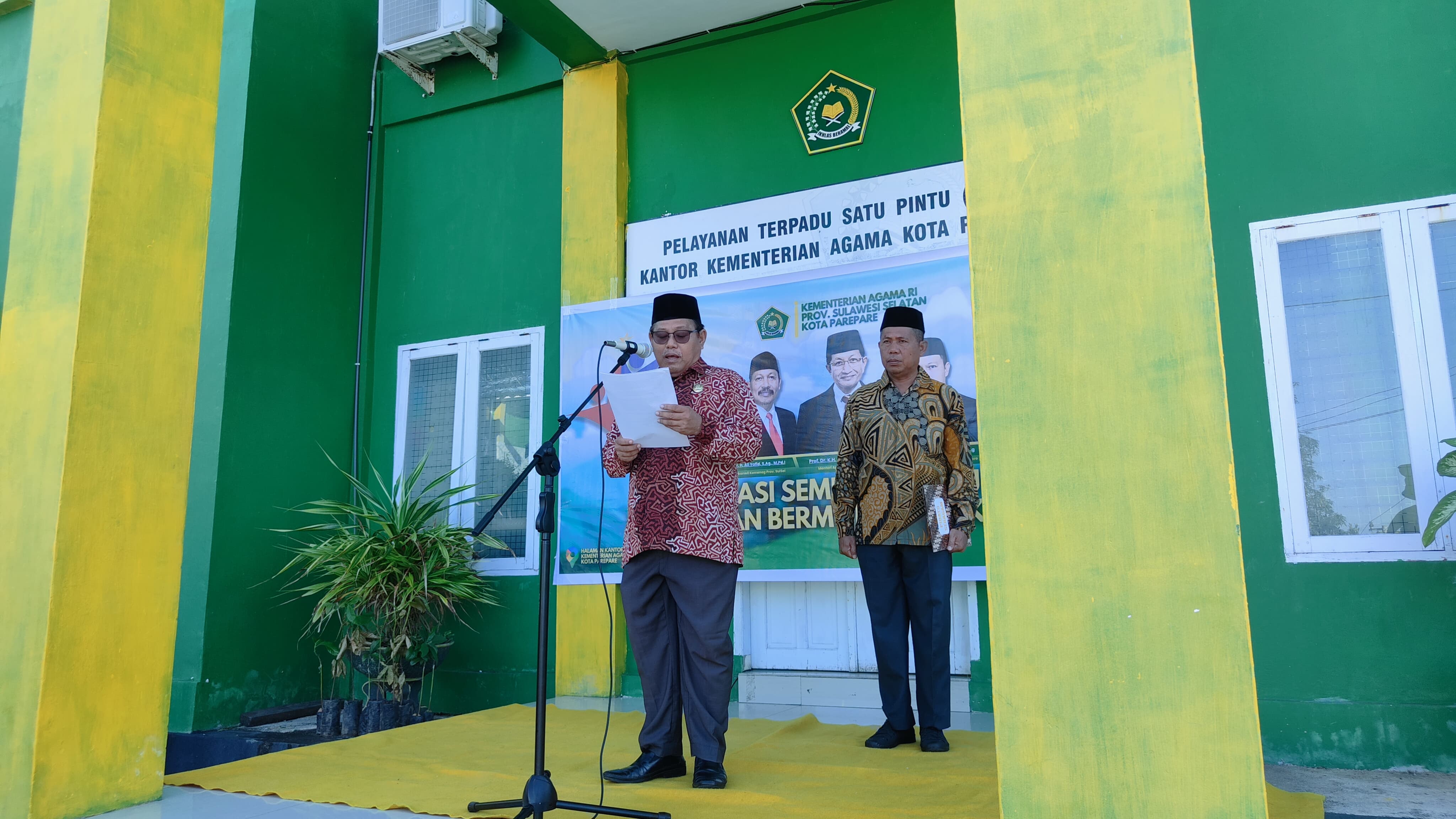 Upacara Hardiknas di Kantor Kemenag Parepare
