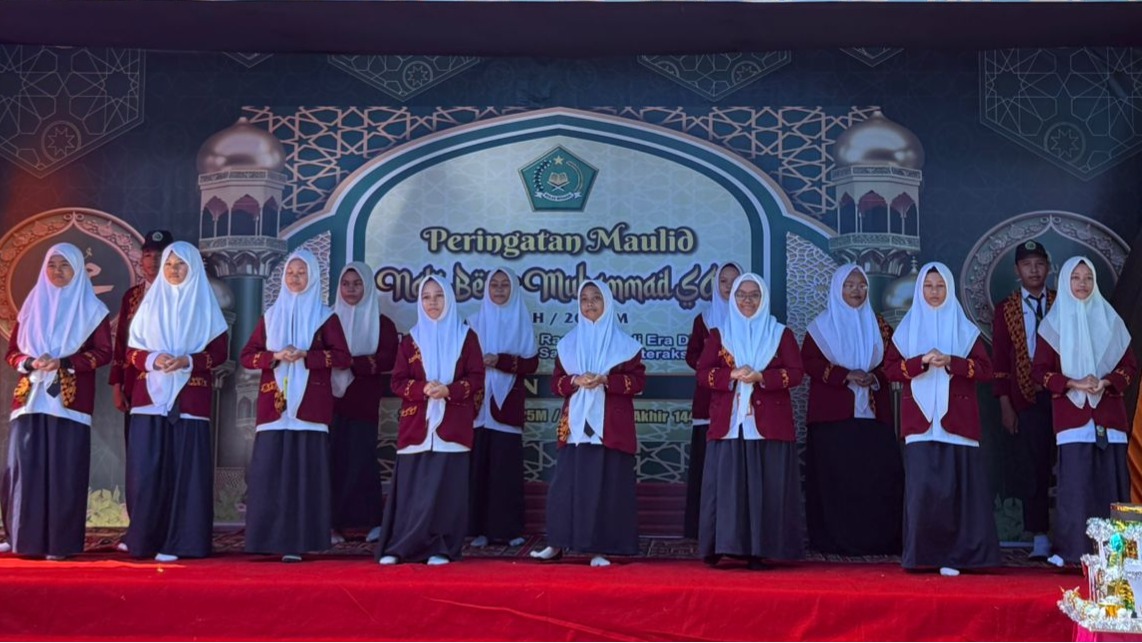 MTsN 1 Bone Gelar Peringatan Maulid Nabi Muhammad SAW 1447 H/2025 M dengan Khidmat