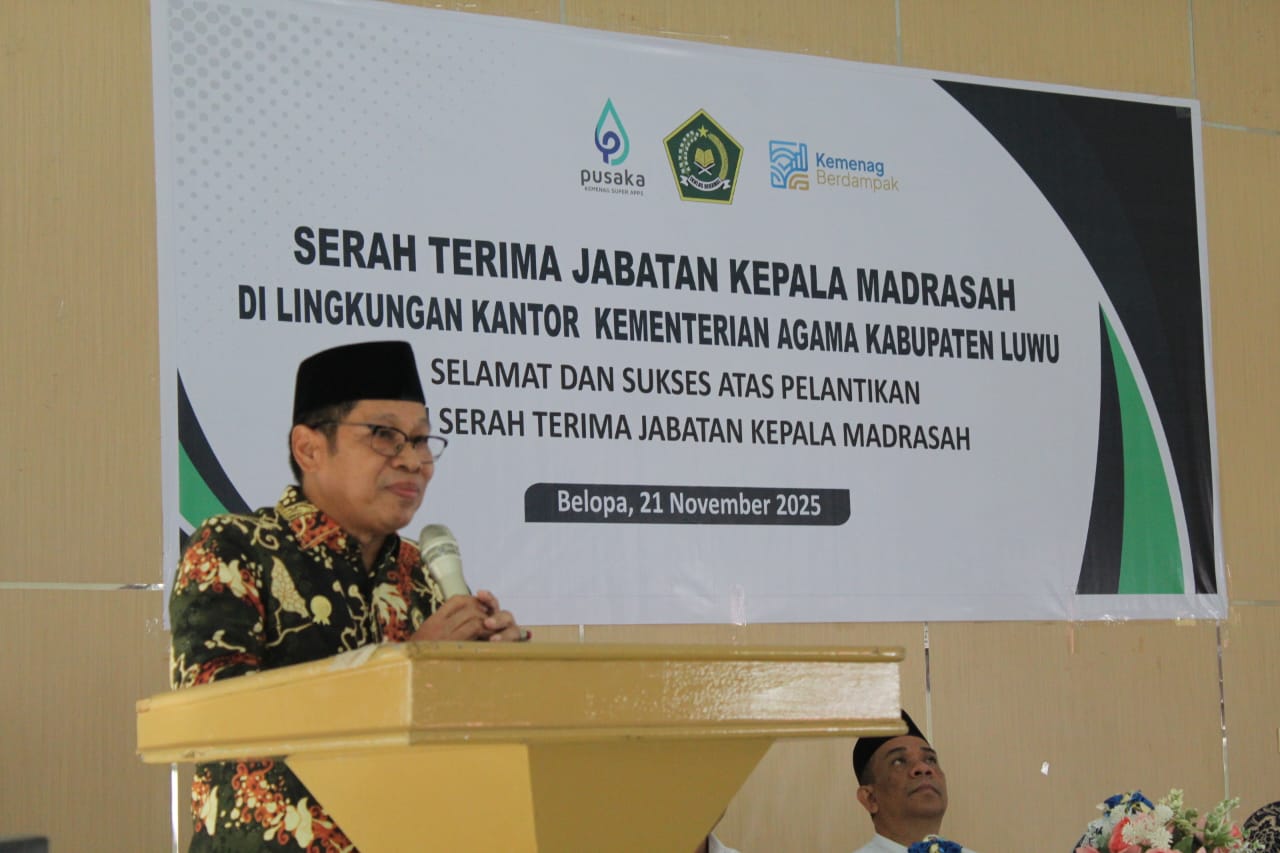 Drs. H. Jufri, MA Beri Sambutan Pada Sertijab Ka. Madrasah di Kab. Luwu