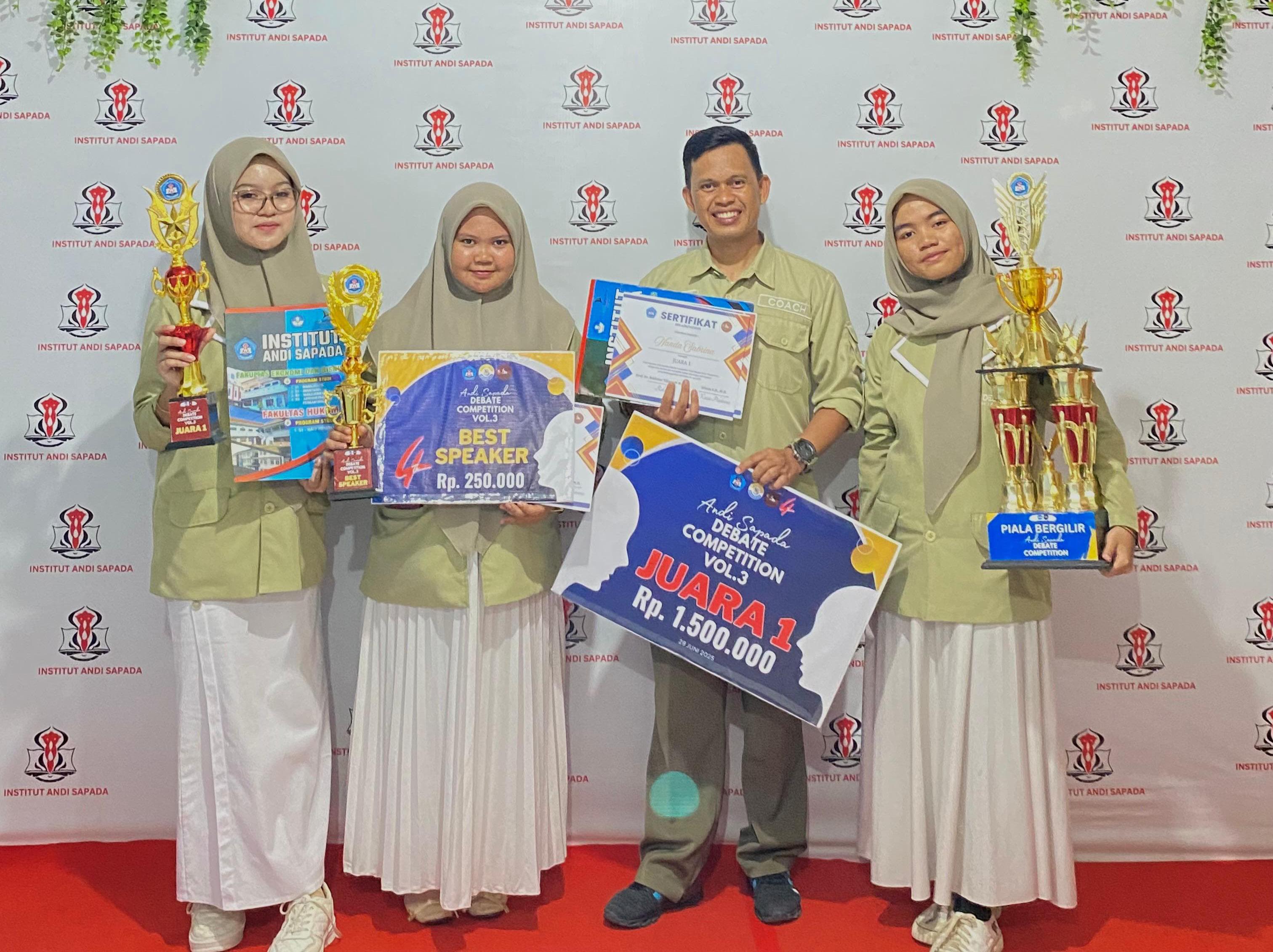 MAN 1 Kota Makassar Sabet Juara 1 dan Best Speaker pada Lomba Debat se-Sulsel di Institut Andi Sapada