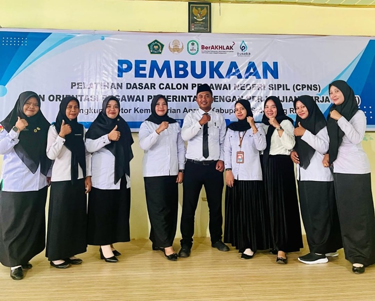 12 PPPK MAN Sidenreng Rappang Ikuti Pembukaan Latsar Tahun 2025