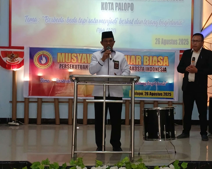 H.Mikail Bawakan Sambutan di MUSLUB PGPI Kota Palopo
