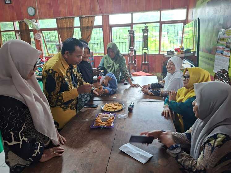 Siswa MAN 1 Plus Parepare Unjuk Kreativitas: Martabak Mini dan Martabak Mie Warnai Ujian Praktik Tata Boga
