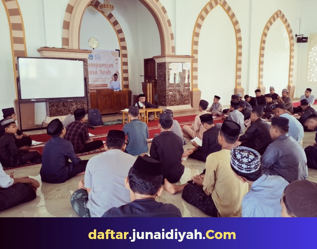 Unit Bahasa Asing (UNIBA) Ponpes Al-Junaidiyah Biru menggelar Perkampungan Bahasa Arab di Kampus I Al-Junaidiyah Biru dan Kampus II Al-Junaidiyah Passippo, Senin s.d Selasa, 12 s.d 13 Mei 2025.