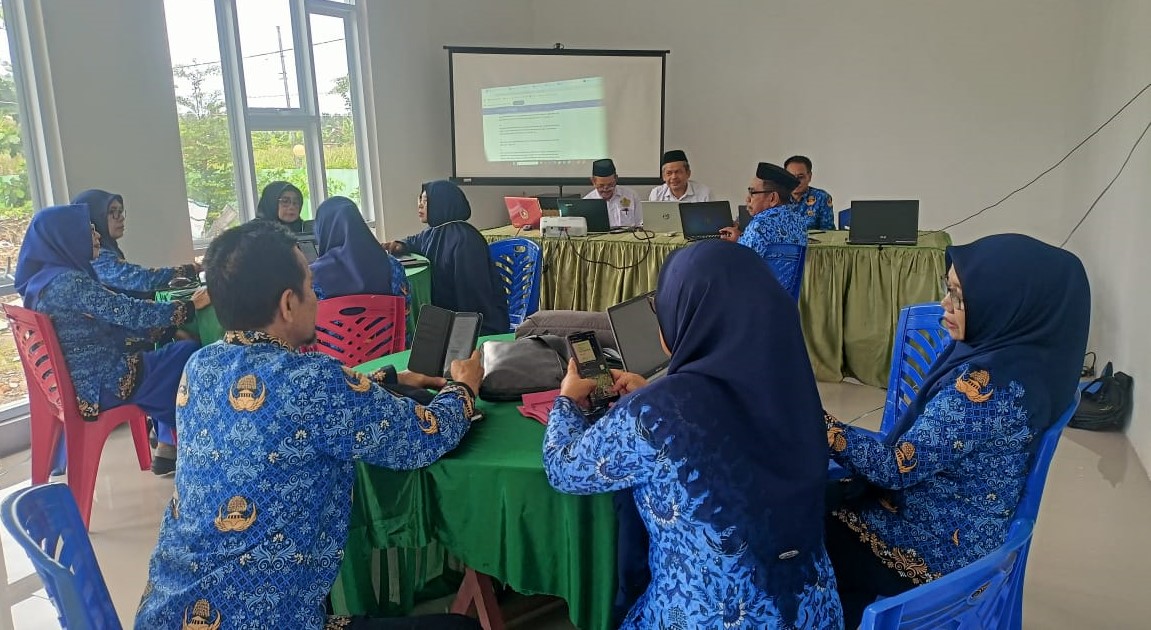 Suasana Coaching App MAGIS Di Aula Kantor Kemenag Jeneponto