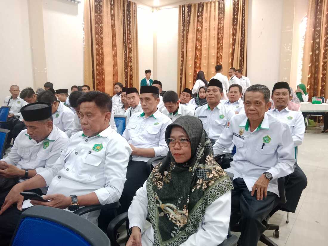Kepala KUA Dua Boccoe Hadiri Rakor Bimas Islam di MAN 1 Bone