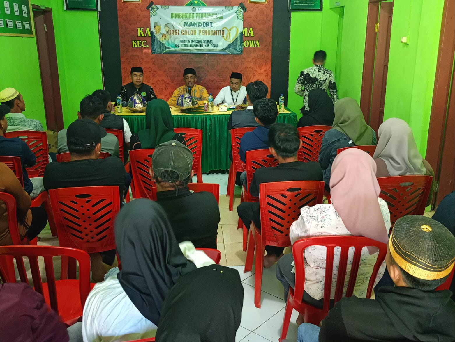 Suasana Bimwin di KUA Bontolempangan