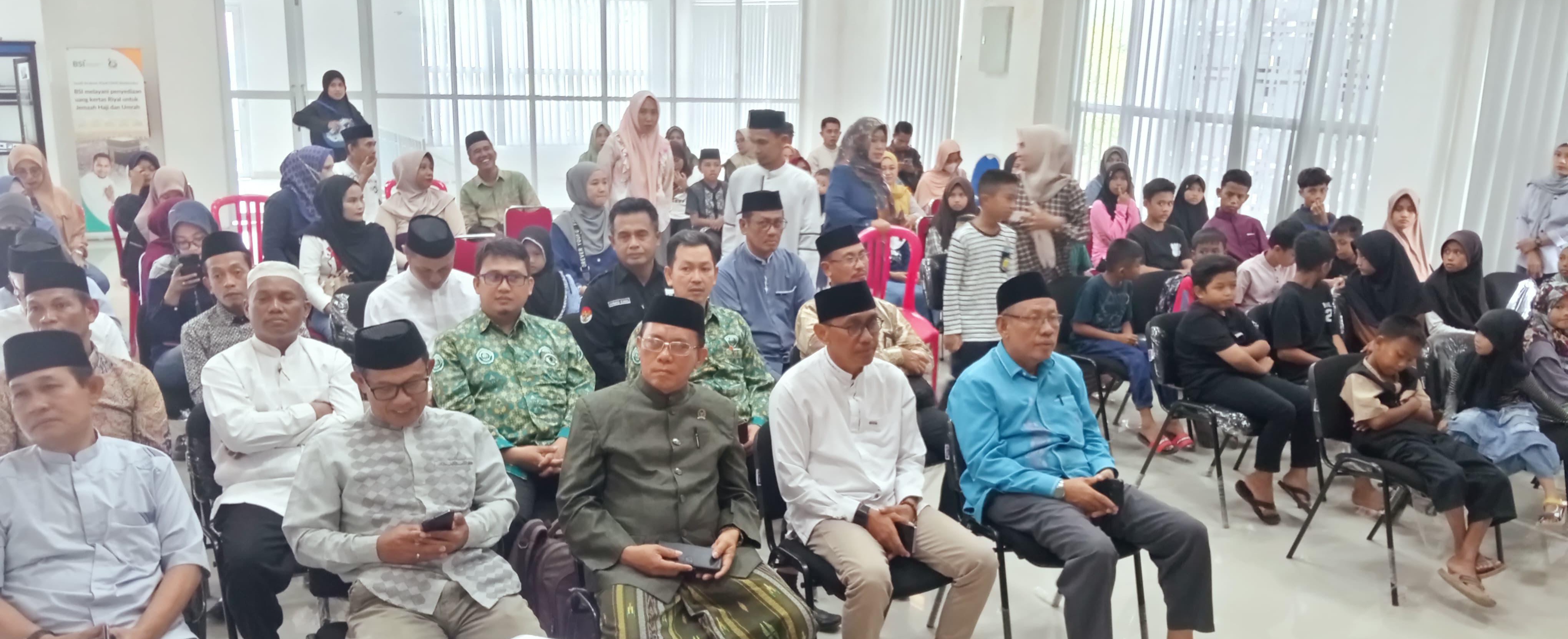 Kakan Kemenag Barru Dalam 'Peaceful Muharam : Lebaran Yatim dan Difabel 2025'