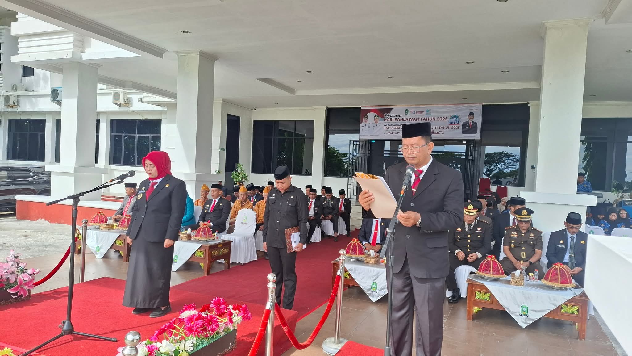 Kepala Subbag TU  Pimpin Doa Upacara Peringatan Hari Pahlawan dan Hari Kesehatan Nasional Tahun 2025