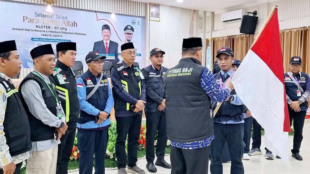 Resmi Kloter 3 asal Sinjai, Makassar,dan Pinrang di lepas secara resmi PPIH Embarkasi Makassar