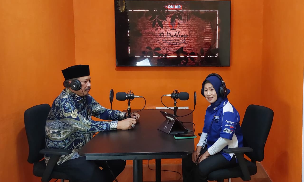 Kakanwil Kemenag Sulsel Tampil pada Penayangan Perdana Podcast MAN 2 Kota Parepare