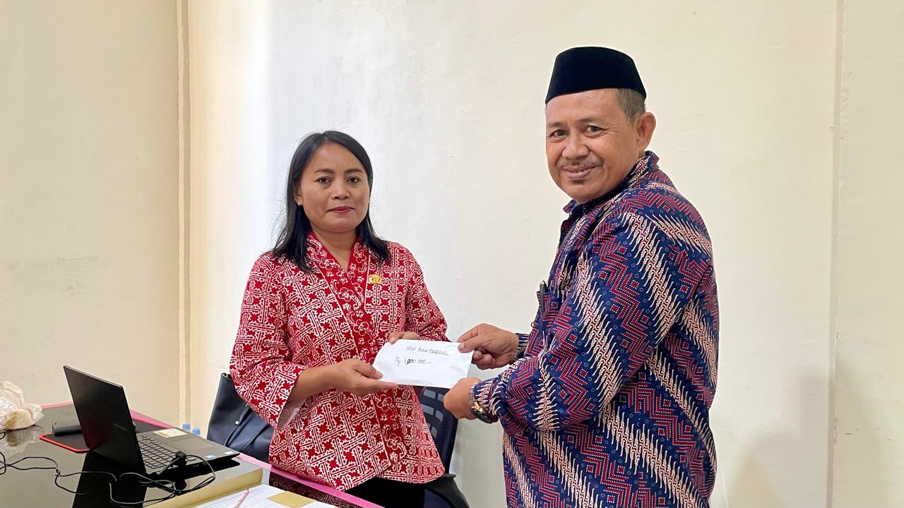 Peduli Bencana Banjir Sumatera, Keluarga besar MTsN Bantaeng Open Donasi pada Kamis, 11 Desember 2025 (Foto: Humas Kemenag Bantaeng)