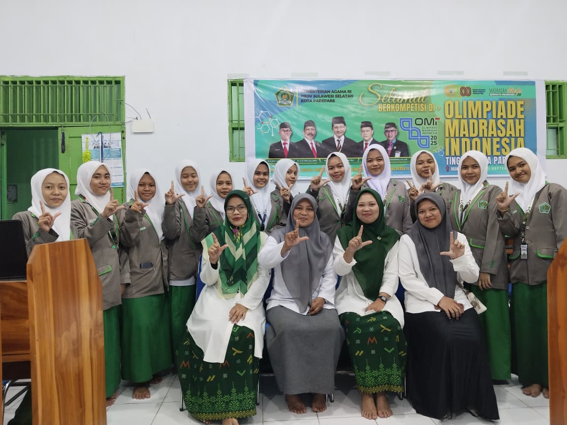 12 Siswa MA DDI Lil Banat Parepare Ikut OMI 2025