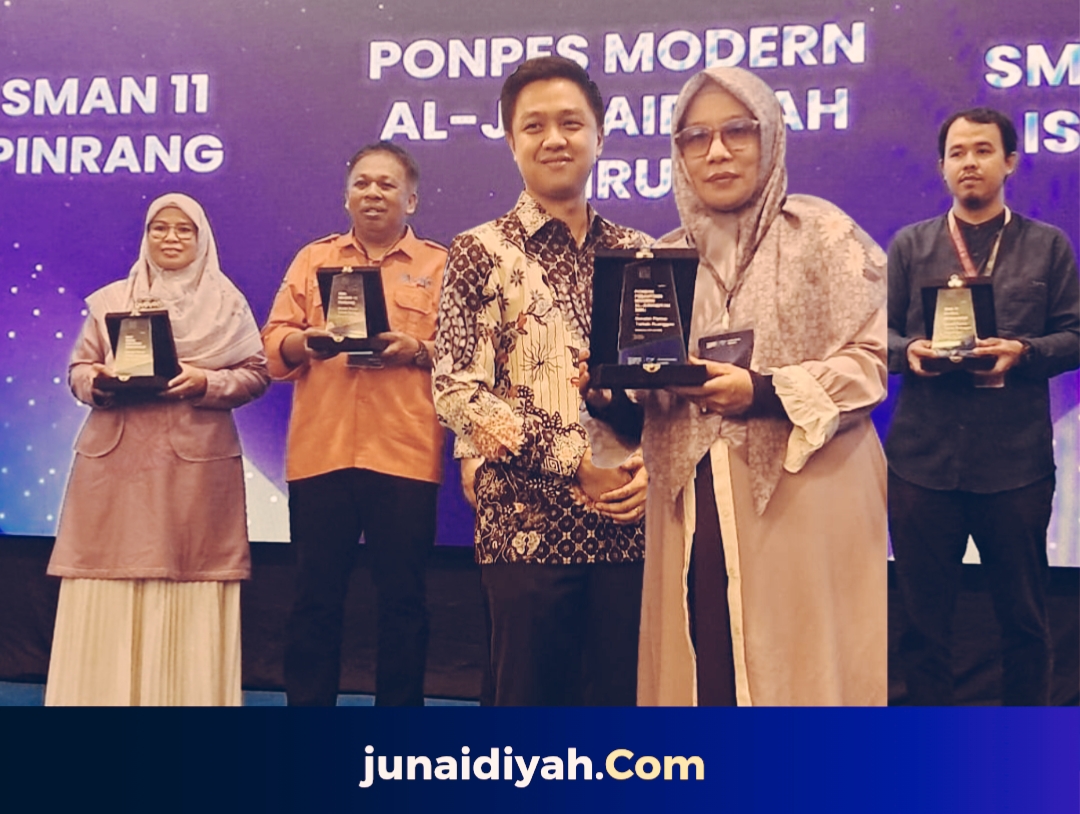 Kepala MA Al-Junaidiyah Biru, Mastati Suhardy, hadiri ajang pendidikan bergengsi Ruangguru Summit Sulawesi Selatan 2025 yang berlangsung pada hari Rabu, 30 Juli 2025 di Hotel Horison Ultima Makassar.